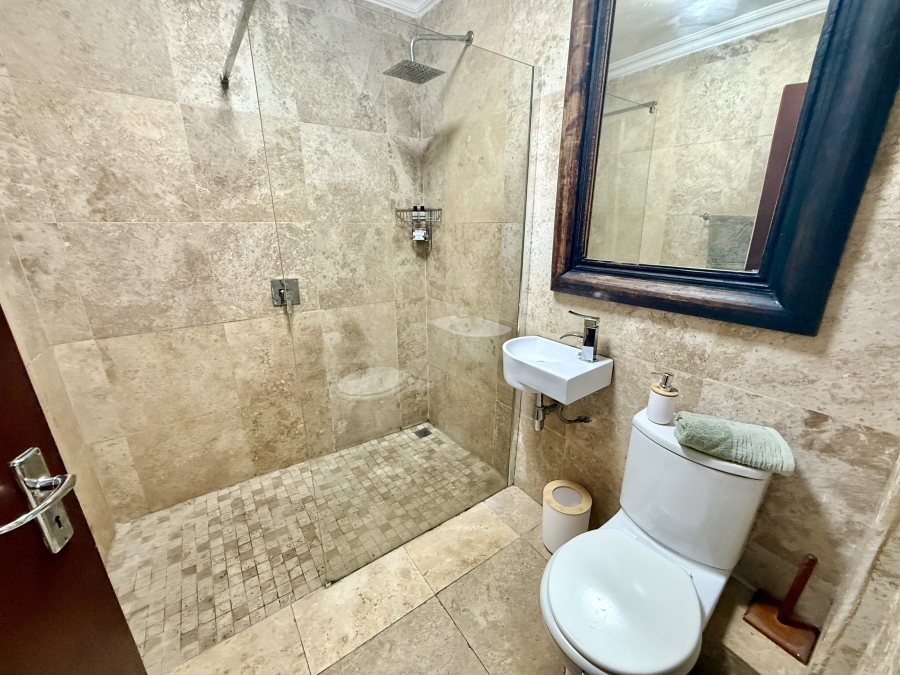 2 Bedroom Property for Sale in Middedorp Western Cape